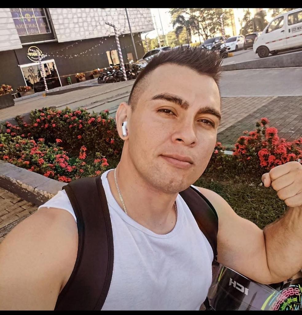 Chico busca chica en Málaga: 