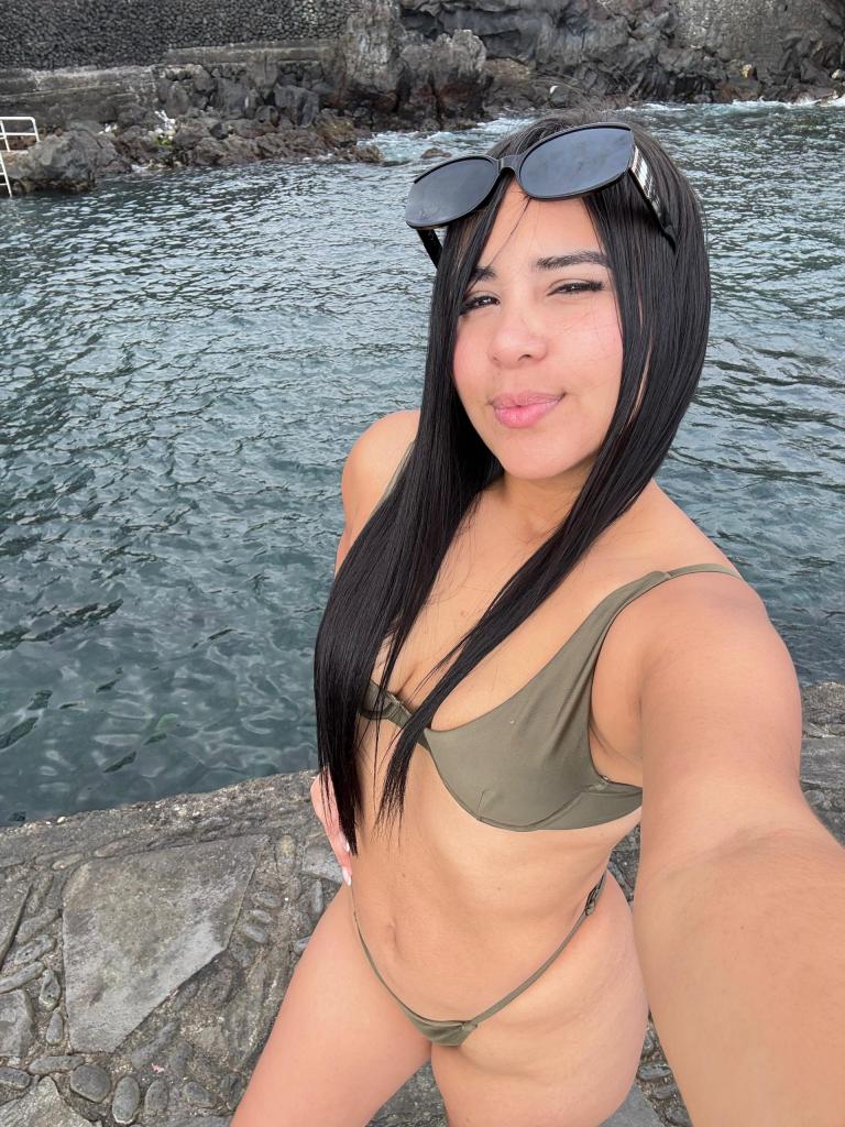 Chica busca chico en Tenerife: 