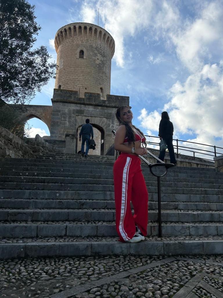 Chica busca chico en Mallorca: 