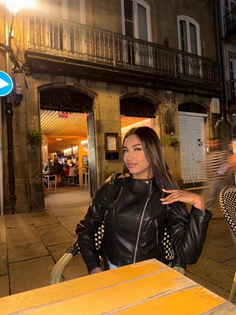 Chica busca chico en La Coruña: 