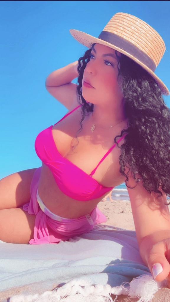 Chica busca chico en Granada: 