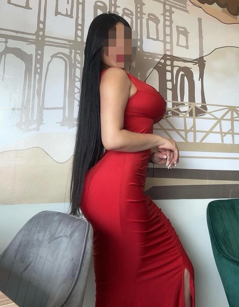 Chica busca chico en Almería: 