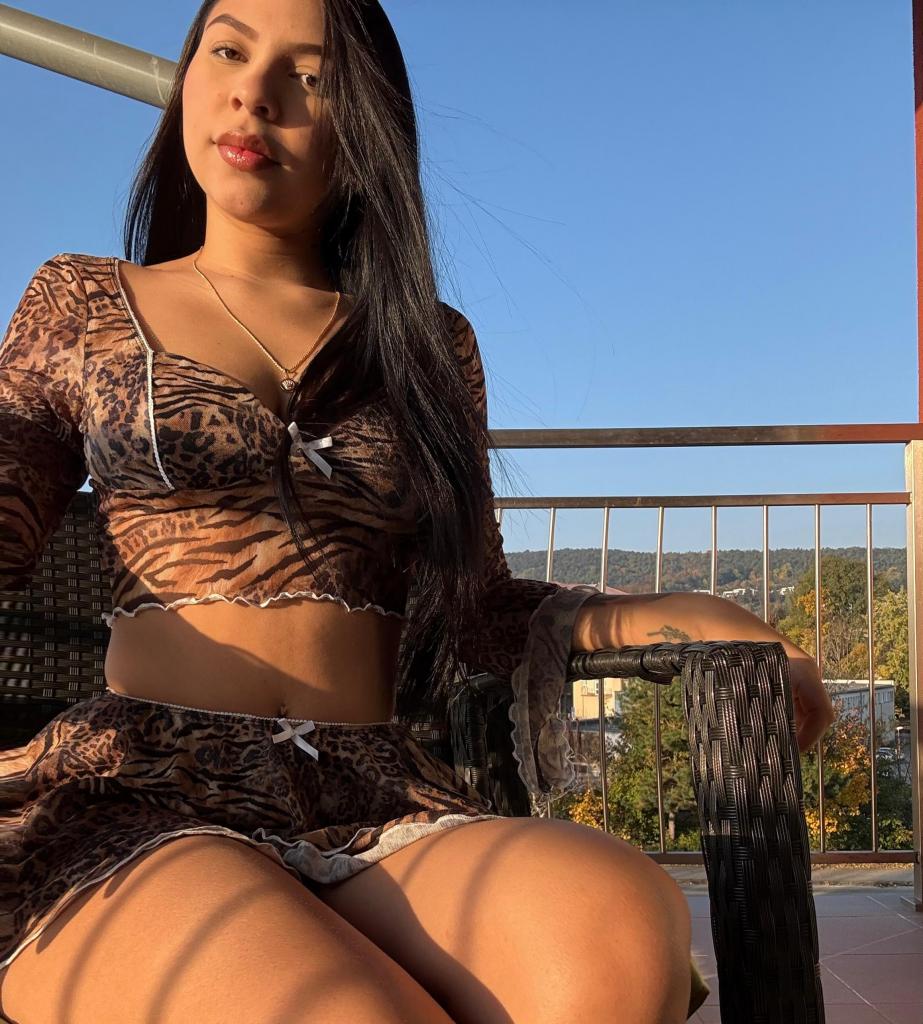 Chica busca chico en Almería: 