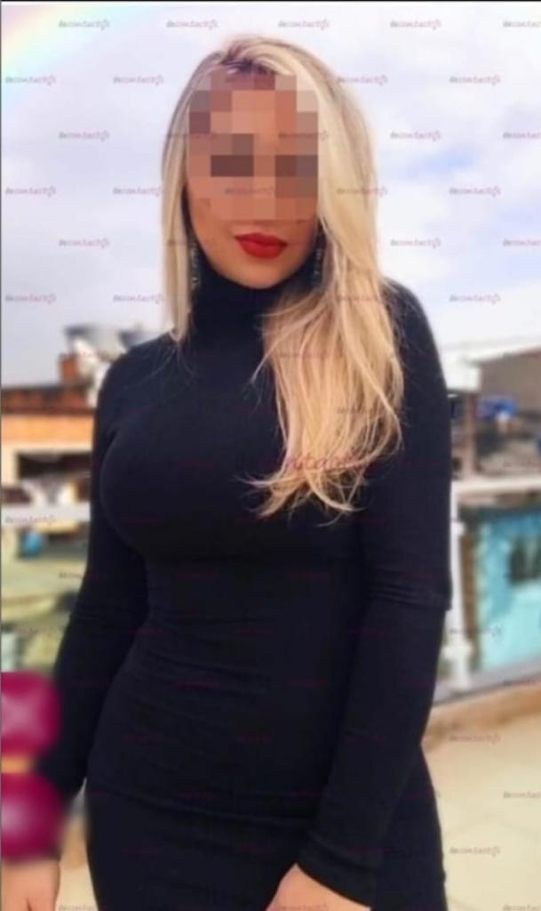 Chica busca chico en Cádiz: 