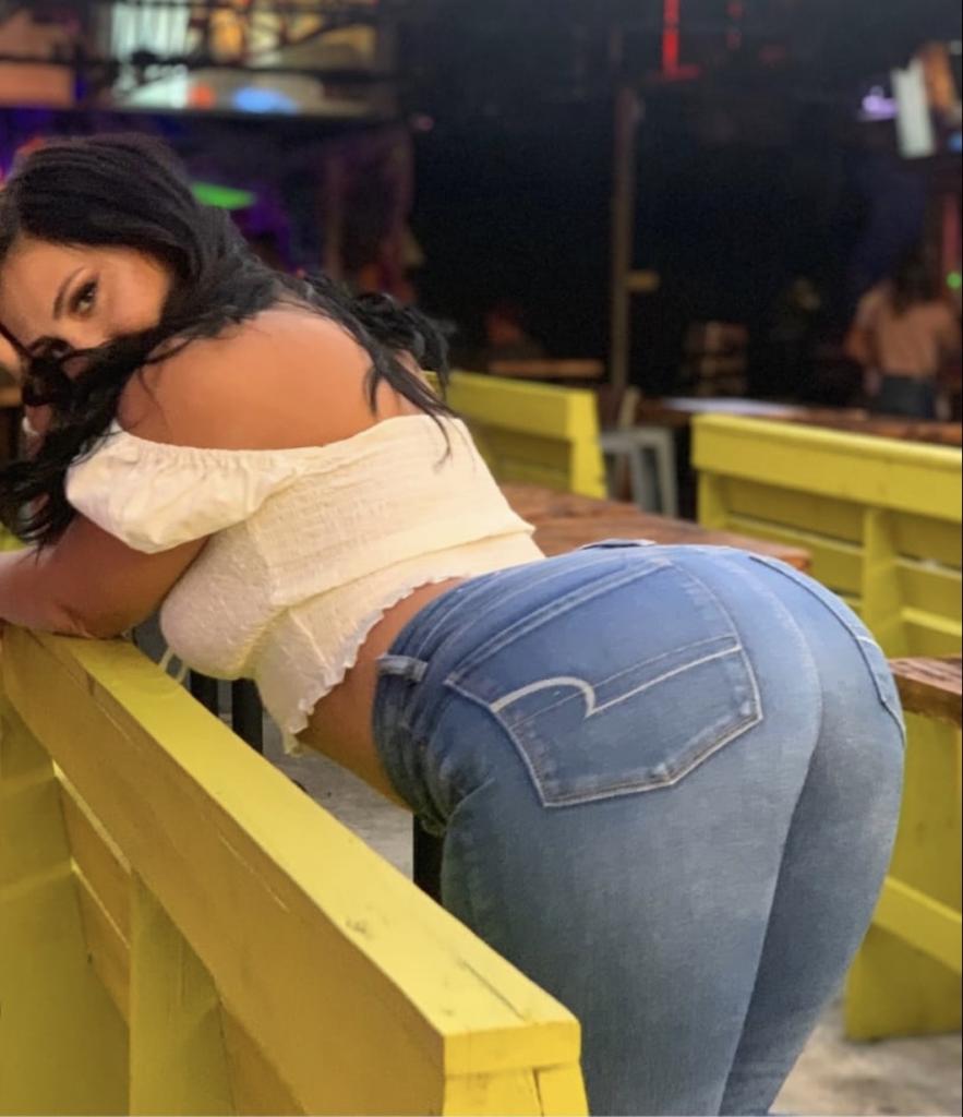 Chica busca chico en Barcelona: 