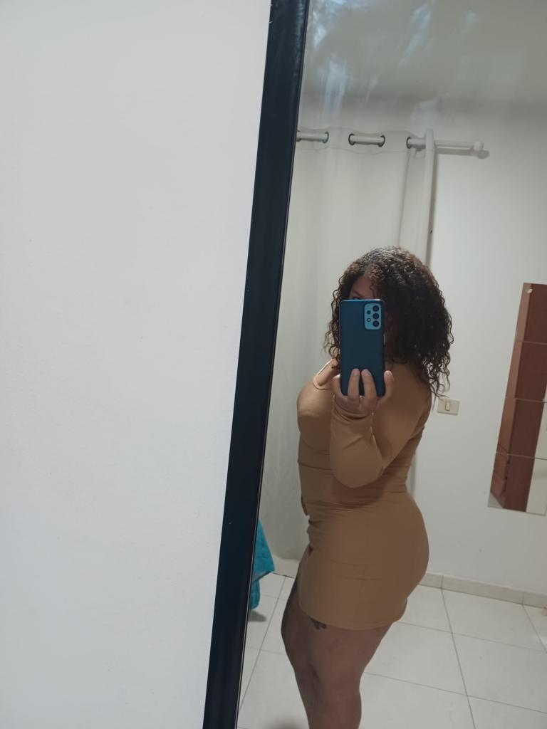 Chica busca chico en Tenerife: 