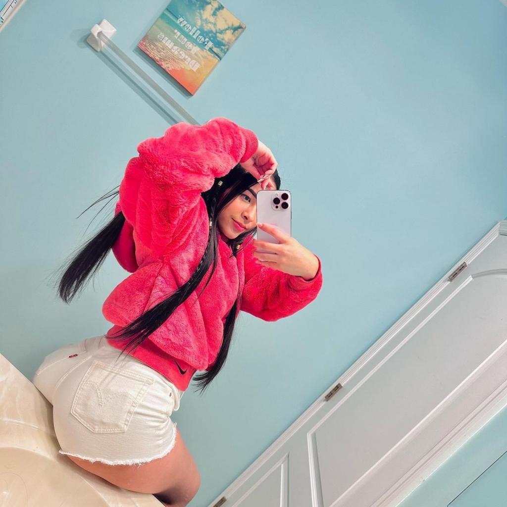 Chica busca chico en Granada: 