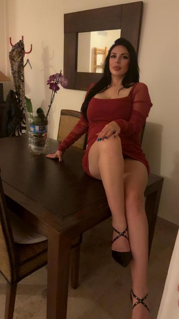 691325975: Chica busca chico en Alicante