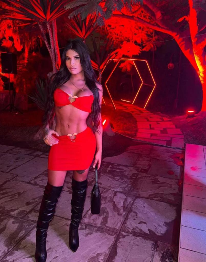 697748773: Transexual en Zaragoza