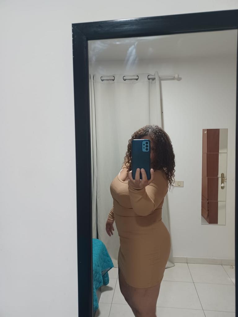 Chica busca chico en Tenerife: 