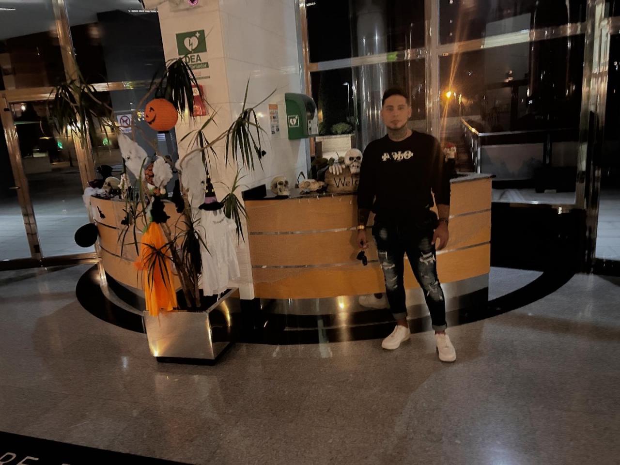 Chico busca chica en Alicante: 