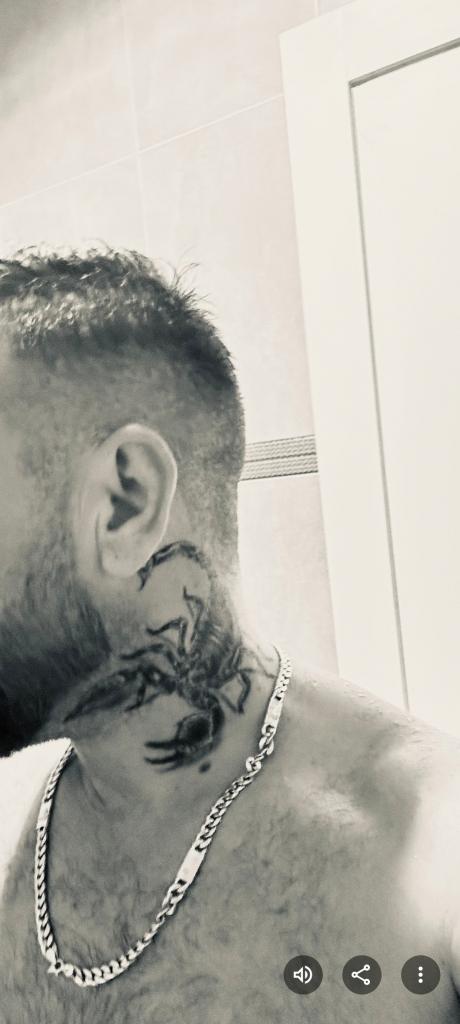 Chico busca chica en Sevilla: 