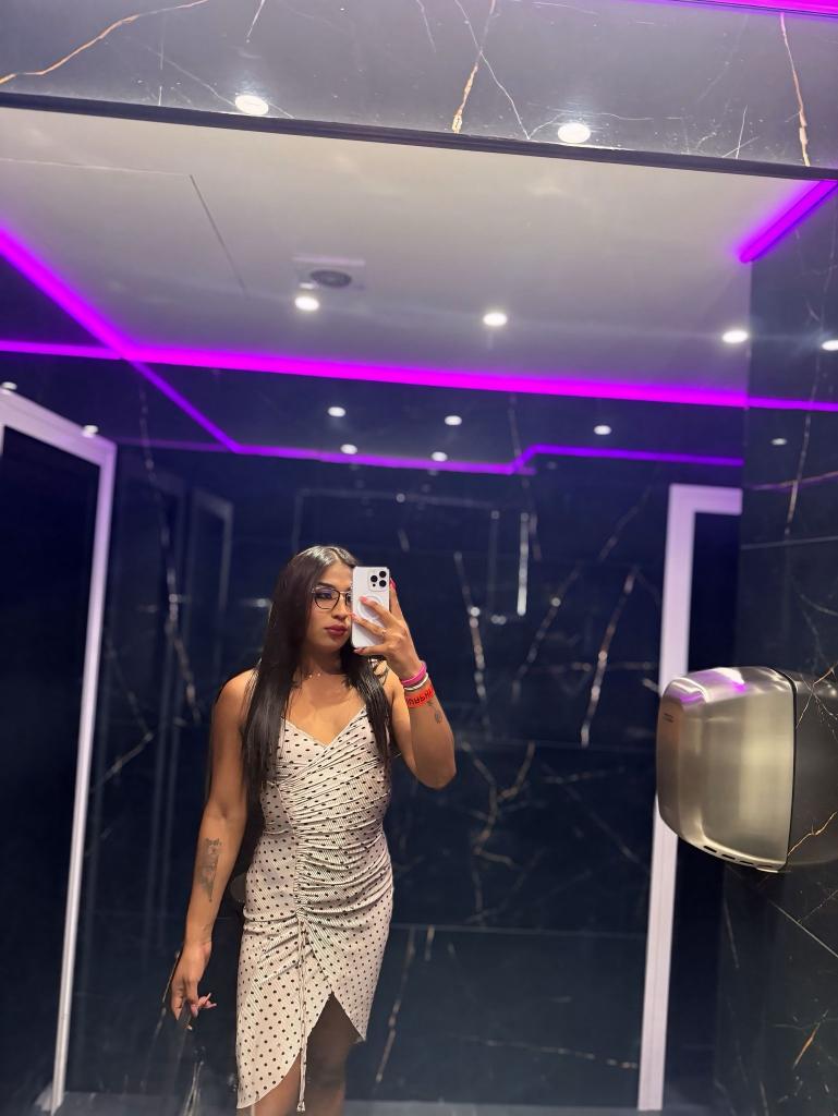 669076264: Transexual en Ibiza