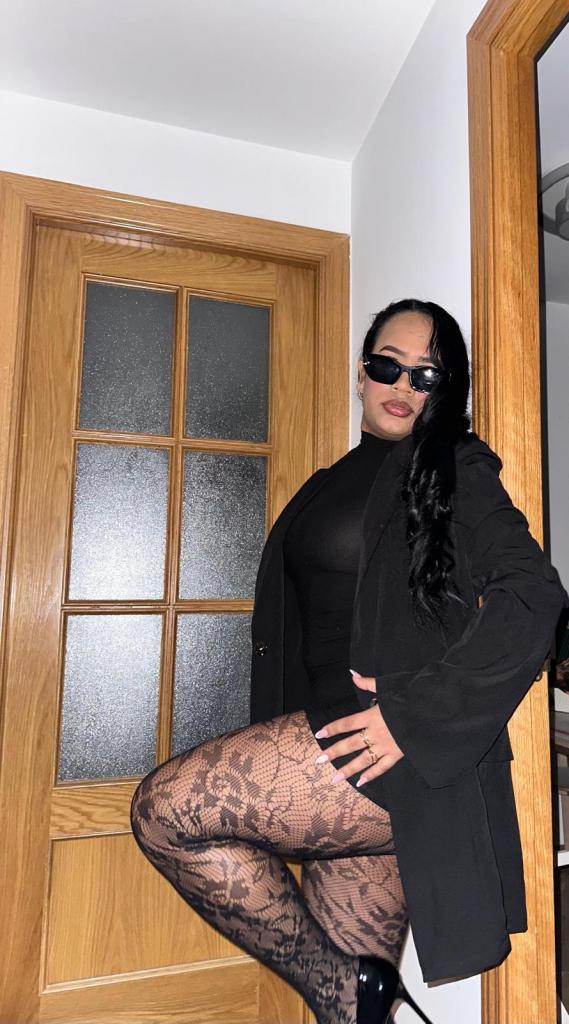 Chica busca chico en Mallorca: 