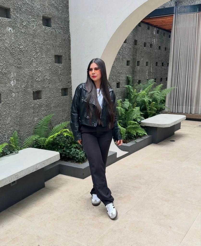 Chica busca chico en Tenerife: 