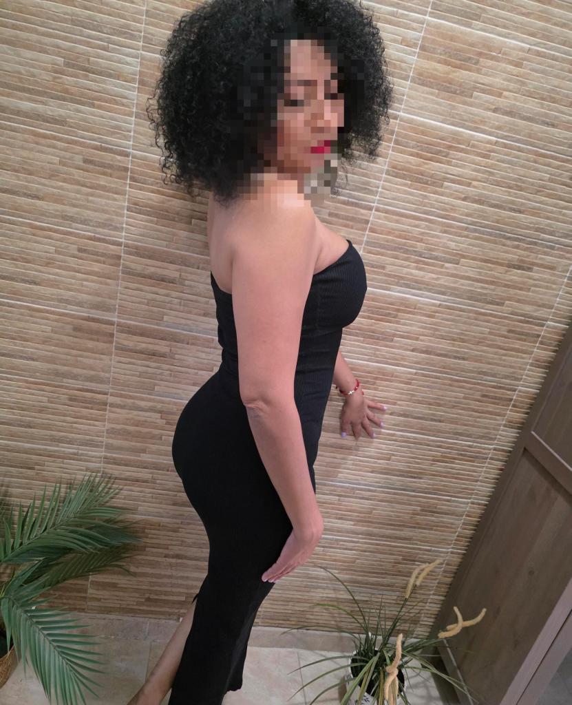 Chica busca chico en Sevilla: 