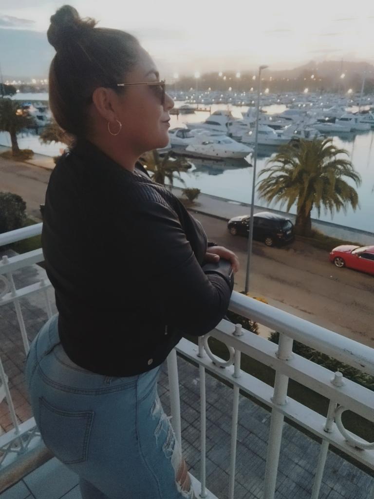 Chica busca chico en Cantabria: 