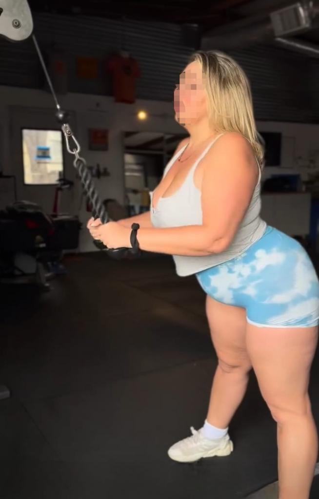 614331669: Chica busca chico en León