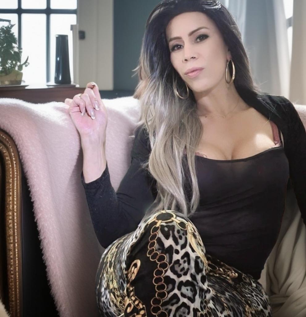 631825988: Travesti en Valencia