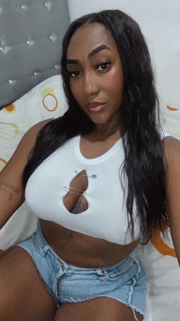 Chica busca chico en Tarragona: Chica busca chico