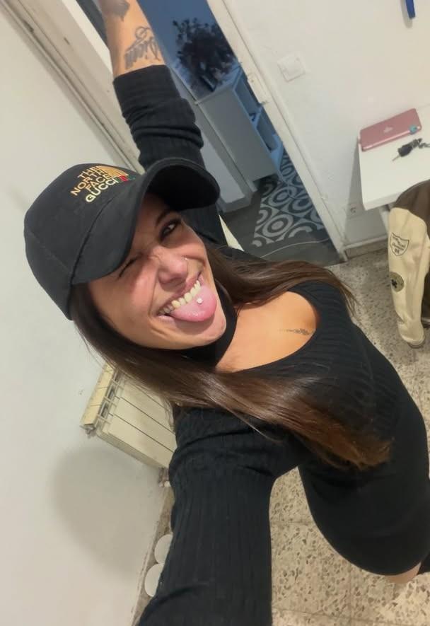 Chica busca chico en Almería: 