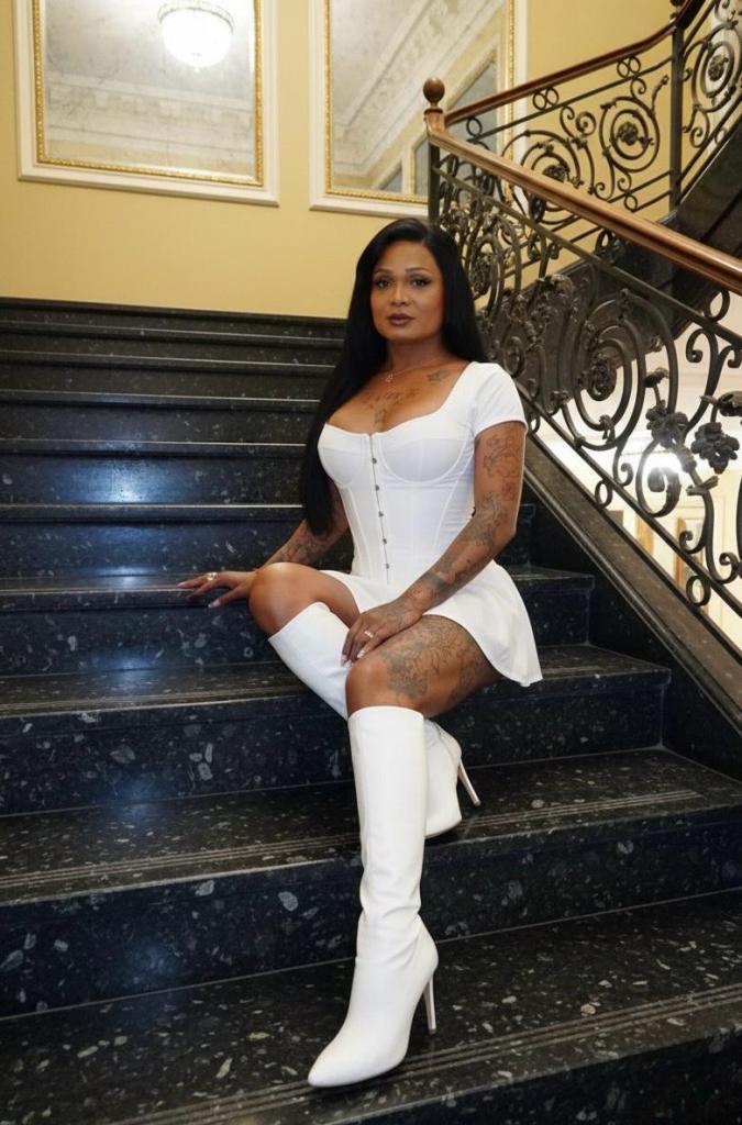 641615494: Transexual en Navarra