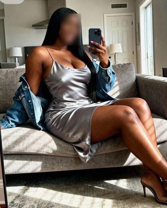 Chica busca chico en Granada: 