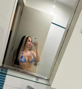 643299545: Chica busca chico en Málaga