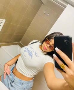 613335890: Chica busca chico en Valencia