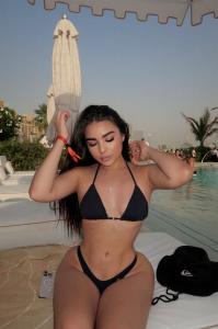 632282487: Chica busca chico en Barcelona