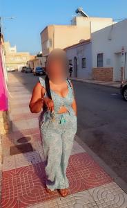 631973297: Chica busca chico en Almería