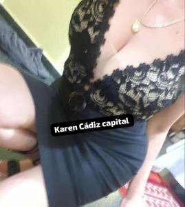 617749400: Chica busca chico en Cádiz