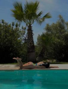 672536649: Chica busca chico en Madrid