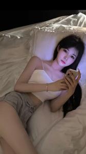 667584911: Chica busca chico en Madrid