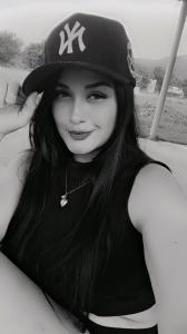 691155541: Chica busca chico en Sevilla