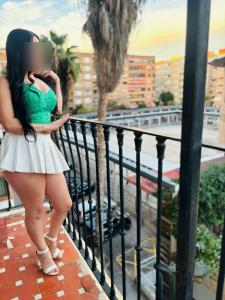 643610759: Chica busca chico en Valencia