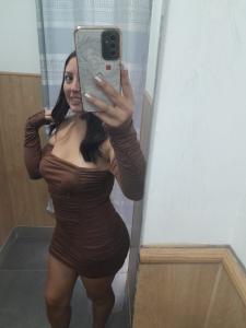 663336527: Chica busca chico en Barcelona
