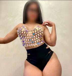 631162328: Chica busca chico en Barcelona