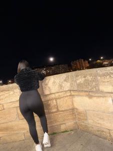 637757933: Chica busca chico en Zaragoza