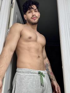 627275163: Chico busca chica en Sevilla