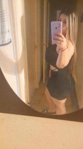 695284051: Chica busca chico en Barcelona