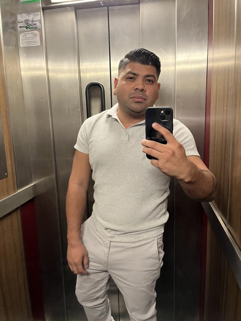 Chico busca chica en Valencia: 