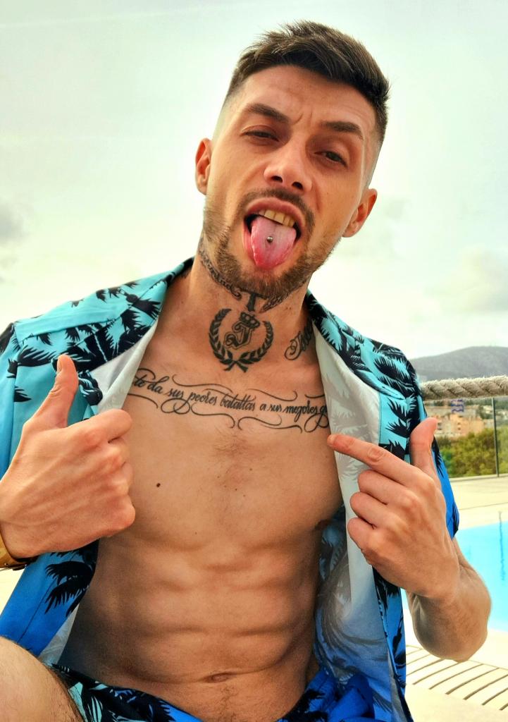 613218116: Chico busca chica en Mallorca