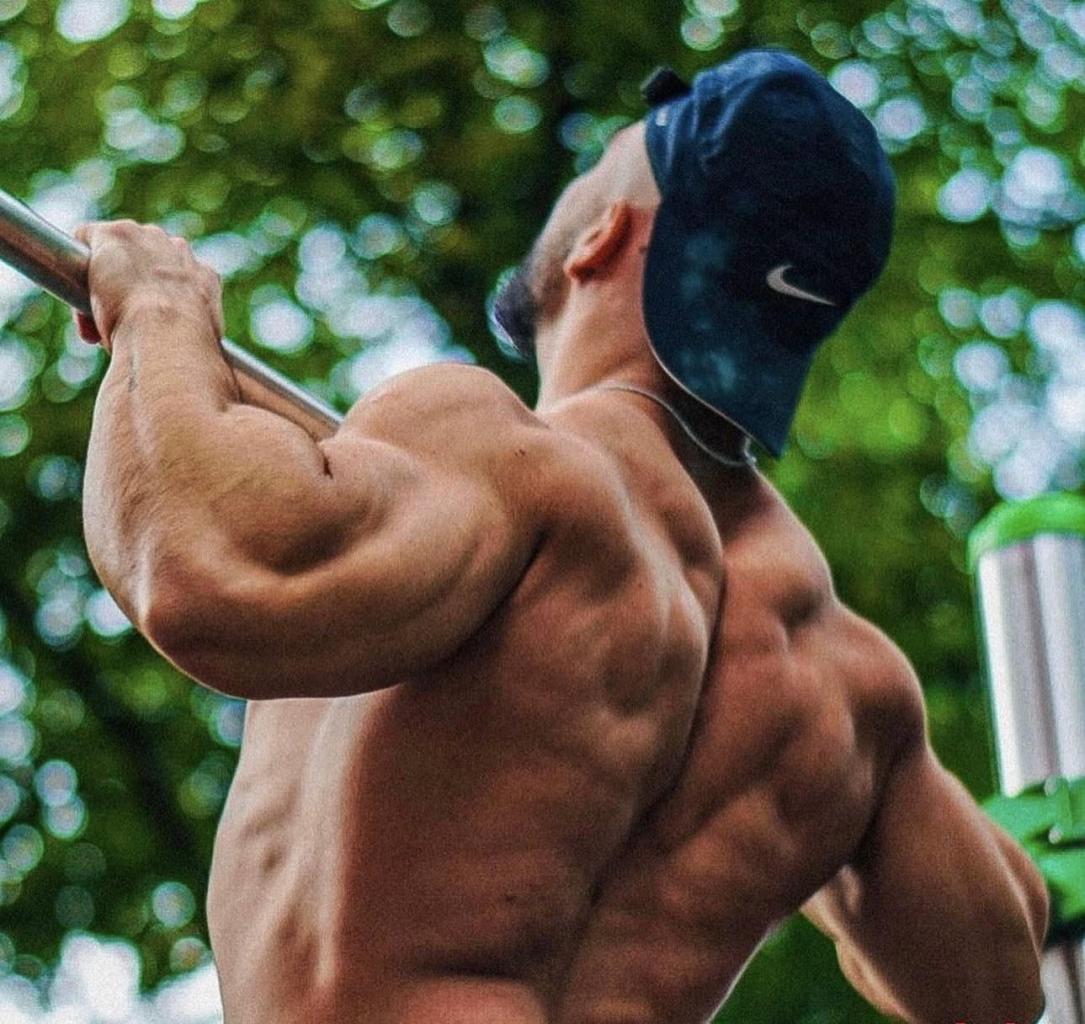 Chico busca chica en Málaga: 