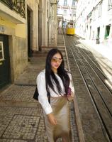 617746381: Chica busca chico en Madrid