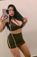 674773691: Chica busca chico en Sevilla