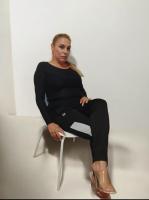 614882184: Chica busca chico en Madrid