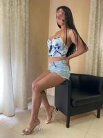 664874220: Chica busca chico en Madrid