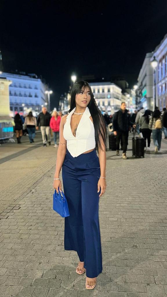 617746381: Chica busca chico en Madrid