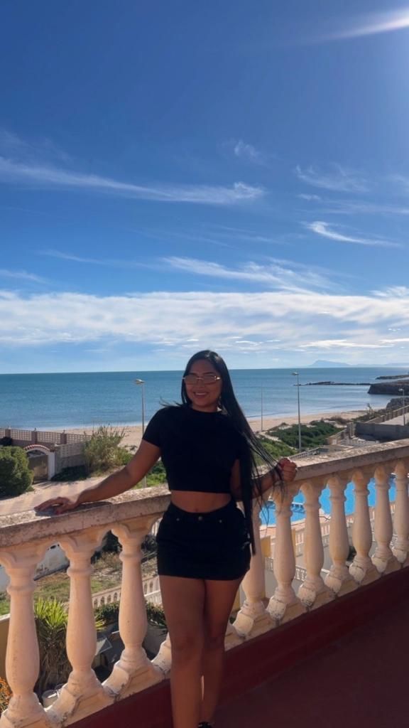 Chica busca chico en Alicante: 